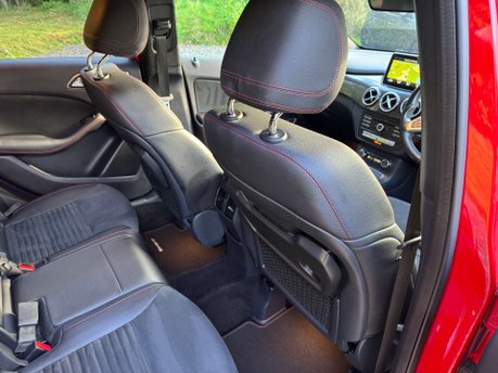Mercedes-Benz B Class 2.1 B 200 AMG Line Premium+ D Auto 5dr 22