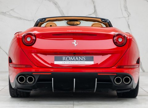 Ferrari California T 8