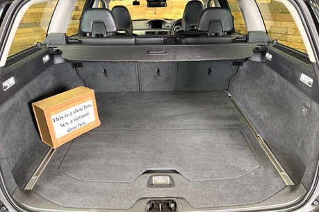 Volvo XC70 3.0 T6 SE Lux Estate 5dr Petrol Geartronic AWD Euro 5 (304 ps) 57