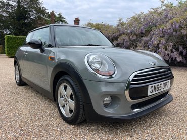 Mini Hatch 1.5 Cooper Hatchback 3dr Petrol Auto Euro 6 (s/s) (136 ps)