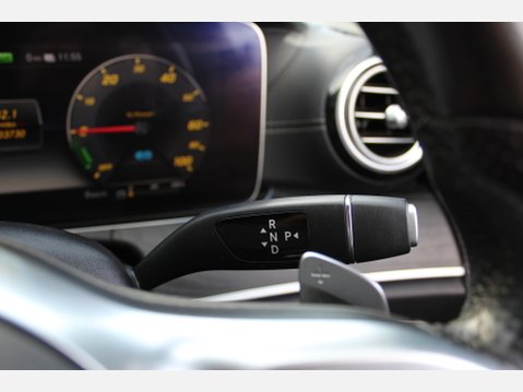 Mercedes-Benz E Class E 300 DE AMG LINE PREMIUM 18