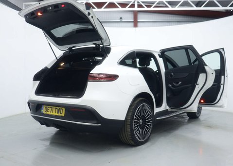 Mercedes-Benz EQC EQC 400 80kWh AMG Line (Premium) SUV 5dr Electric Auto 4MATIC (408 ps) 67