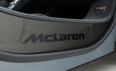McLaren 675LT 32