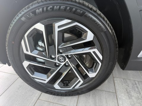 Hyundai TUCSON 1.6T Ultimate Auto Euro 6 (s/s) 5dr 17