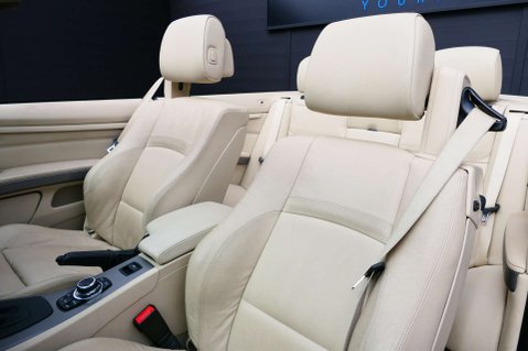 BMW 3 Series 3.0 325i M Sport Auto 2dr 35