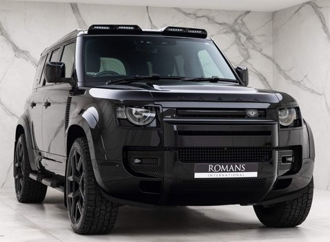 Land Rover Defender SE 2