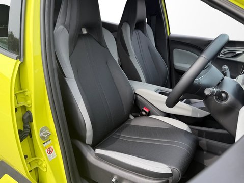 BYD Dolphin Surf 65kw Boost 43kWh 5dr Auto 17