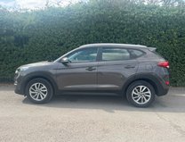 Hyundai TUCSON 2.0 CRDi SE Nav SUV 5dr Diesel Auto 4WD Euro 6 (136 ps) 32