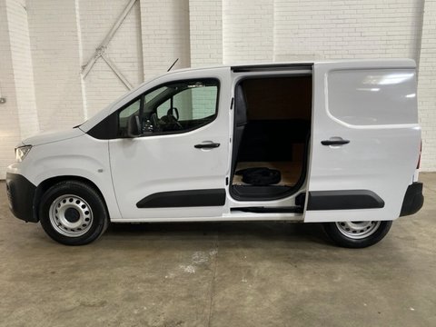 Peugeot Partner PROFESSIONAL PREMIUM PLUS L1 10