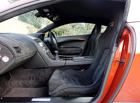 Aston Martin Vantage GT8 14