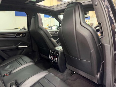 Porsche Cayenne 4.0 Cayenne V8 T Auto 4WD 5dr 39