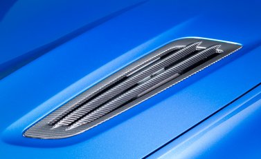 Aston Martin Vanquish Zagato Speedster 35