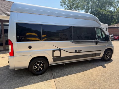 Auto-Trail V-Line 620 AUTOMATIC FIXED BED 38