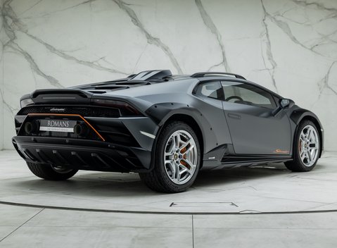 Lamborghini Huracan STERRATO 6