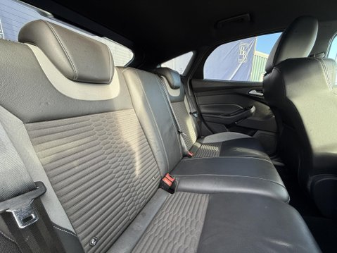Ford Focus 2.0T EcoBoost ST-2 Hatchback 5dr Petrol Manual Euro 6 (s/s) (250 ps) 22