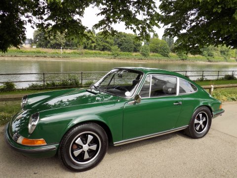 Porsche 911 T 2.2 LWB - LHD COUPE 12