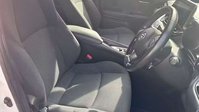 Toyota C-HR 1.8 VVT-h Icon SUV 5dr Petrol Hybrid CVT Euro 6 (s/s) (122 ps) 5