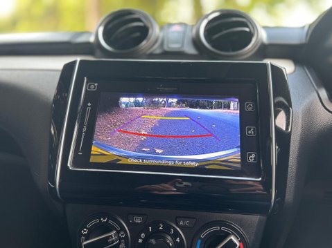 Suzuki Swift SZ-T DUALJET SHVS MHEV 6