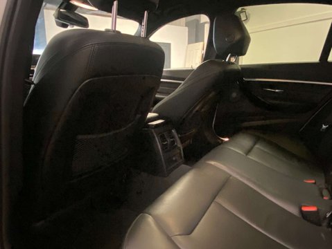 BMW 3 Series 2.0 320i M Sport Shadow Edition 4dr 40