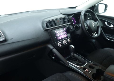 Renault Kadjar 1.3 TCe Iconic SUV 5dr Petrol EDC Euro 6 (s/s) (140 ps) 45