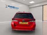 Toyota Auris 1.8 VVT-h Design Touring Sports CVT Euro 6 (s/s) 5dr 8