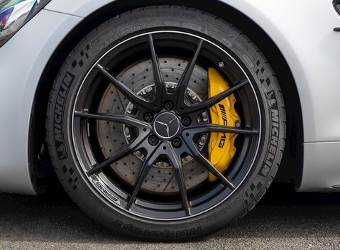 Mercedes-Benz AMG GT R GT R Premium 10