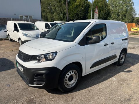 2023 PEUGEOT PARTNER