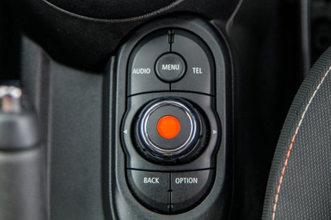 Mini Hatch COOPER 26