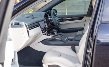 Porsche Cayenne E-Hybrid Coupé 17