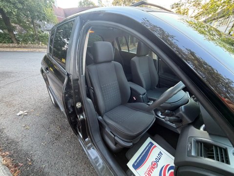 Renault Megane 1.6 VVT Oasis 5dr 4