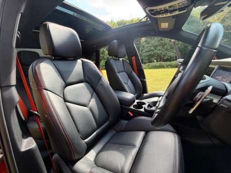 Porsche Macan S PDK 21