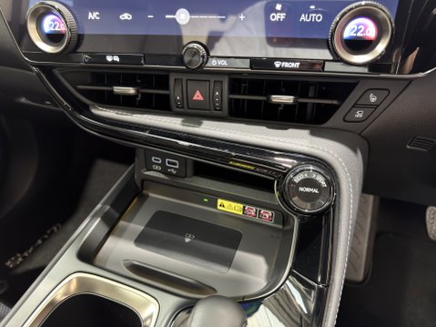 Lexus NX 350H TAKUMI 39