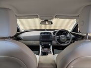 Jaguar XE 2.0 XE Portfolio i Auto 4dr 2