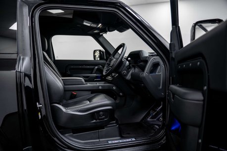 Land Rover Defender 3.0 D350 MHEV X-Dynamic HSE SUV 3dr Diesel Auto 4WD Euro 6 (s/s) (350 ps) 23