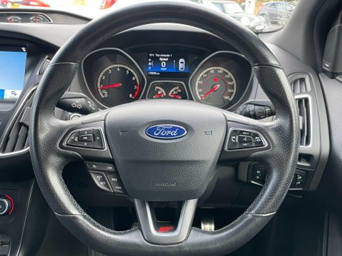 Ford Focus 2.0T EcoBoost ST-3 Euro 6 (s/s) 5dr 32