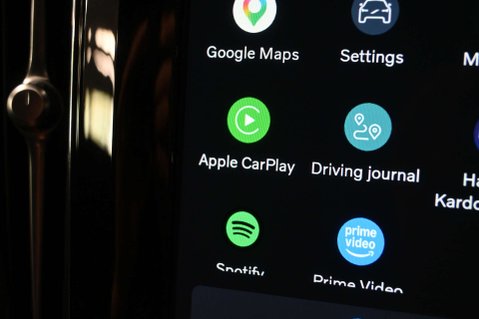 Volvo XC60 2.0 XC60 + B5 MHEV AWD Auto 4WD 5dr 9