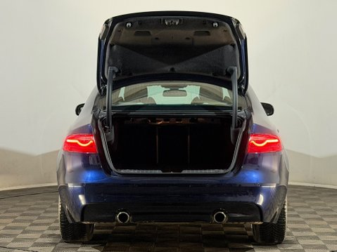 Jaguar XF V6 S 8