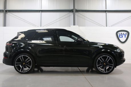 Porsche Cayenne V6 Platinum Edition - PTS Colour and Incredible Specification