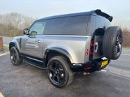 Land Rover Defender 90 D250 Hard Top SE MHEV 6
