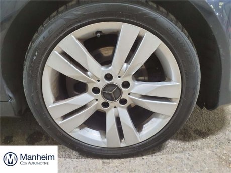 Mercedes-Benz C Class 1.6 C180 BlueEfficiency Executive SE Saloon 4dr Petrol G-Tronic+ Euro 5 (s/ 4