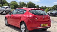 Vauxhall Astra 1.6 16v Design Hatchback 5dr Petrol Auto Euro 5 (115 ps) 31