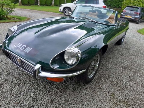 Jaguar E-Type V12 Roadster Manual 3