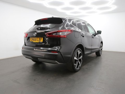 Nissan Qashqai 1.3 DIG-T Tekna+ Euro 6 (s/s) 5dr 5