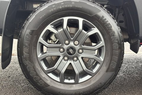Ford Ranger Wildtrak 4x4 240 ps V6 Double Cab Pickup - Electric Roller Shutter 37