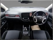 Mitsubishi Outlander PHEV DESIGN 3