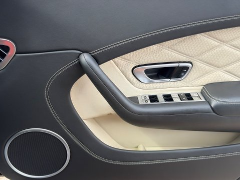 Bentley Continental GT V8 S 19