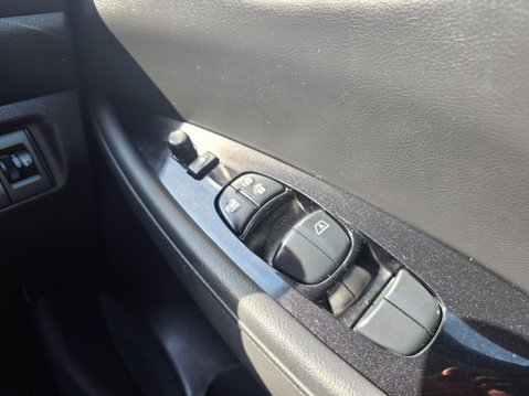 Nissan LEAF 59kWh e+ N-Connecta Auto 5dr 15