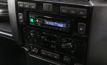 Land Rover Defender 90 Landmark 16