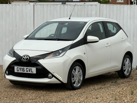 Toyota Aygo VVT-I X-PRESSION 1