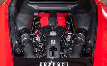 Ferrari F8 Tributo 11